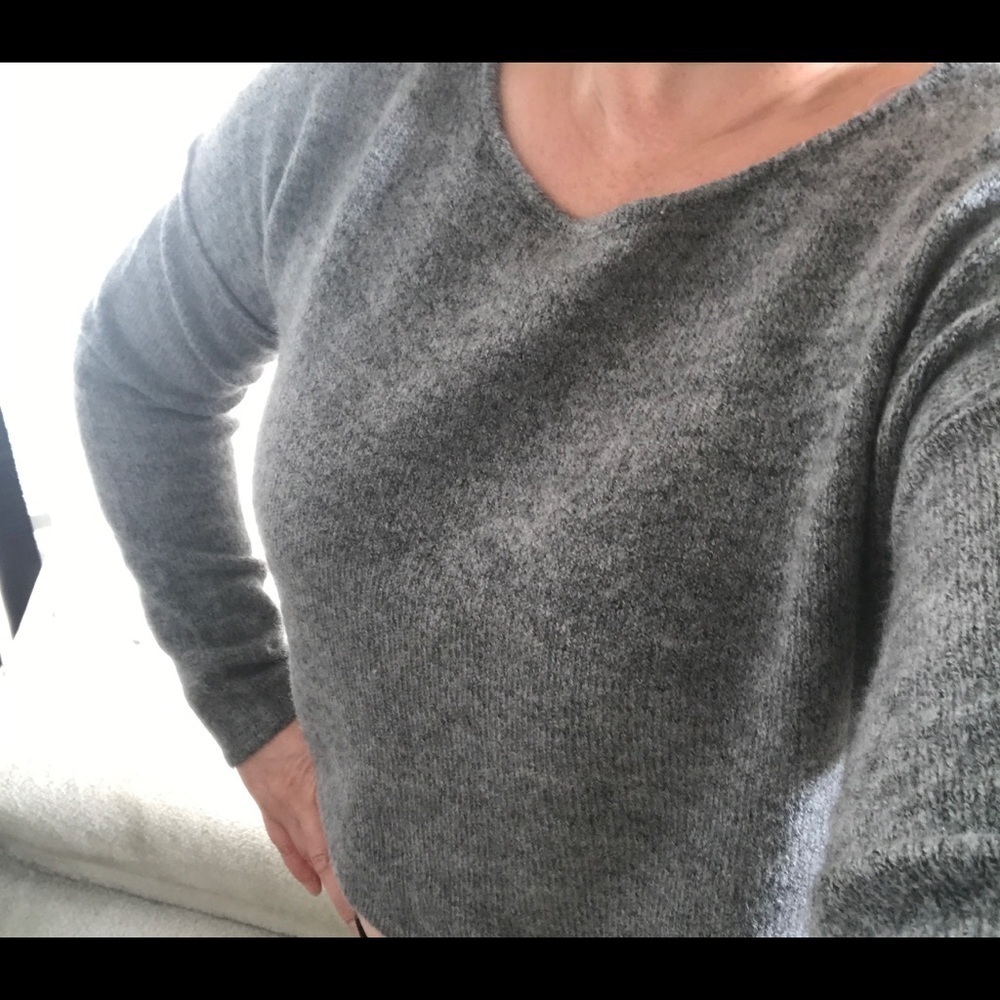 Cropped sweater - Picture 4 of 8